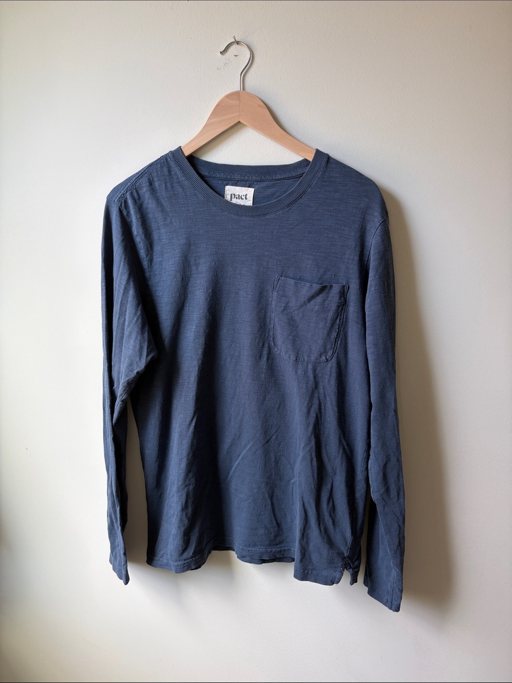Pact Men's Long-Sleeve Pocket Tee — Slate Blue
